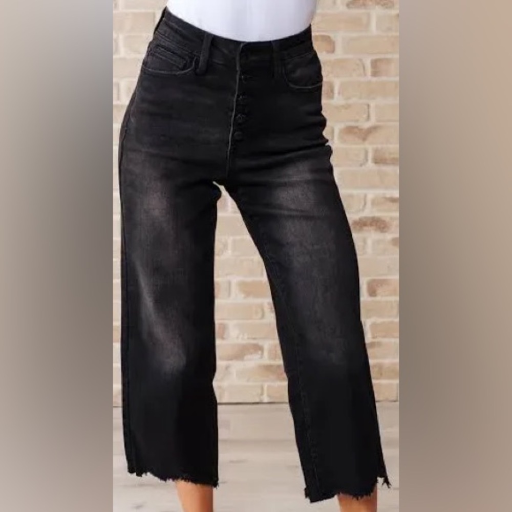 JUDY BLUE Wide Leg Crop Black 7 /‎ 28